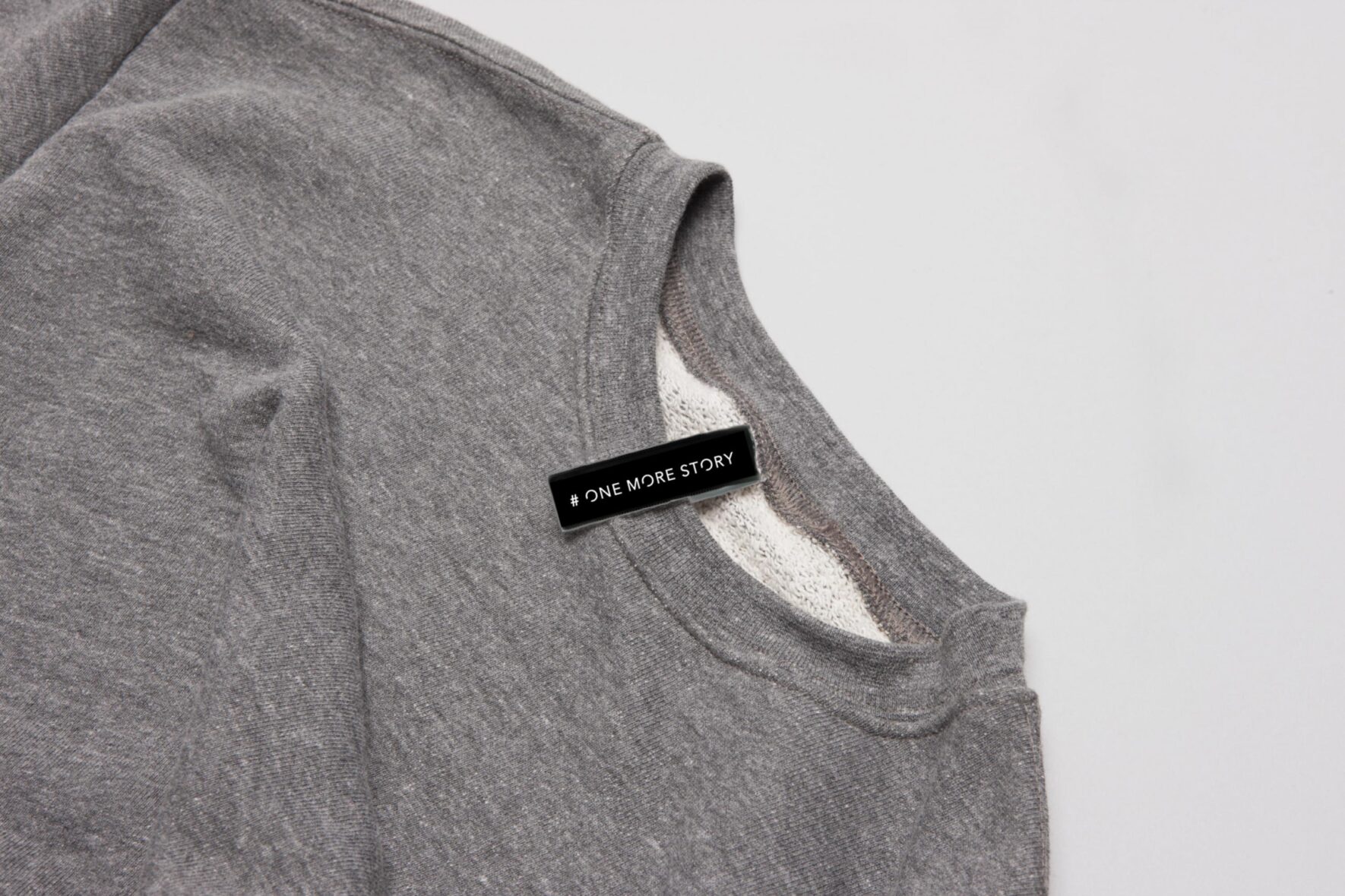 Branding-OneMoreStory-Fashion-Label-Logo-Design_Weblabel