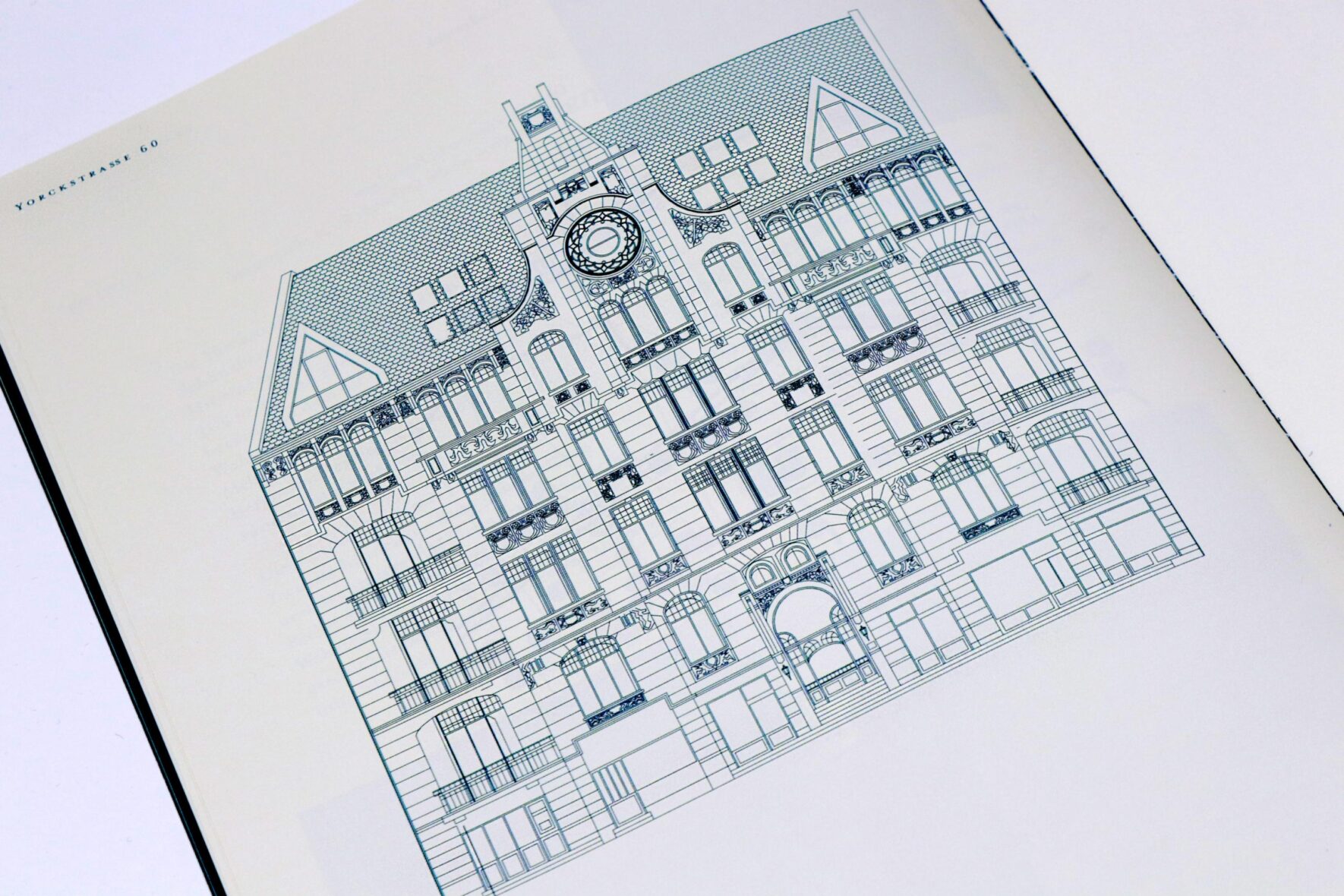 Corporate-Design-Trendcity-Immobilien-Broschüren-Yorckstrasse-7