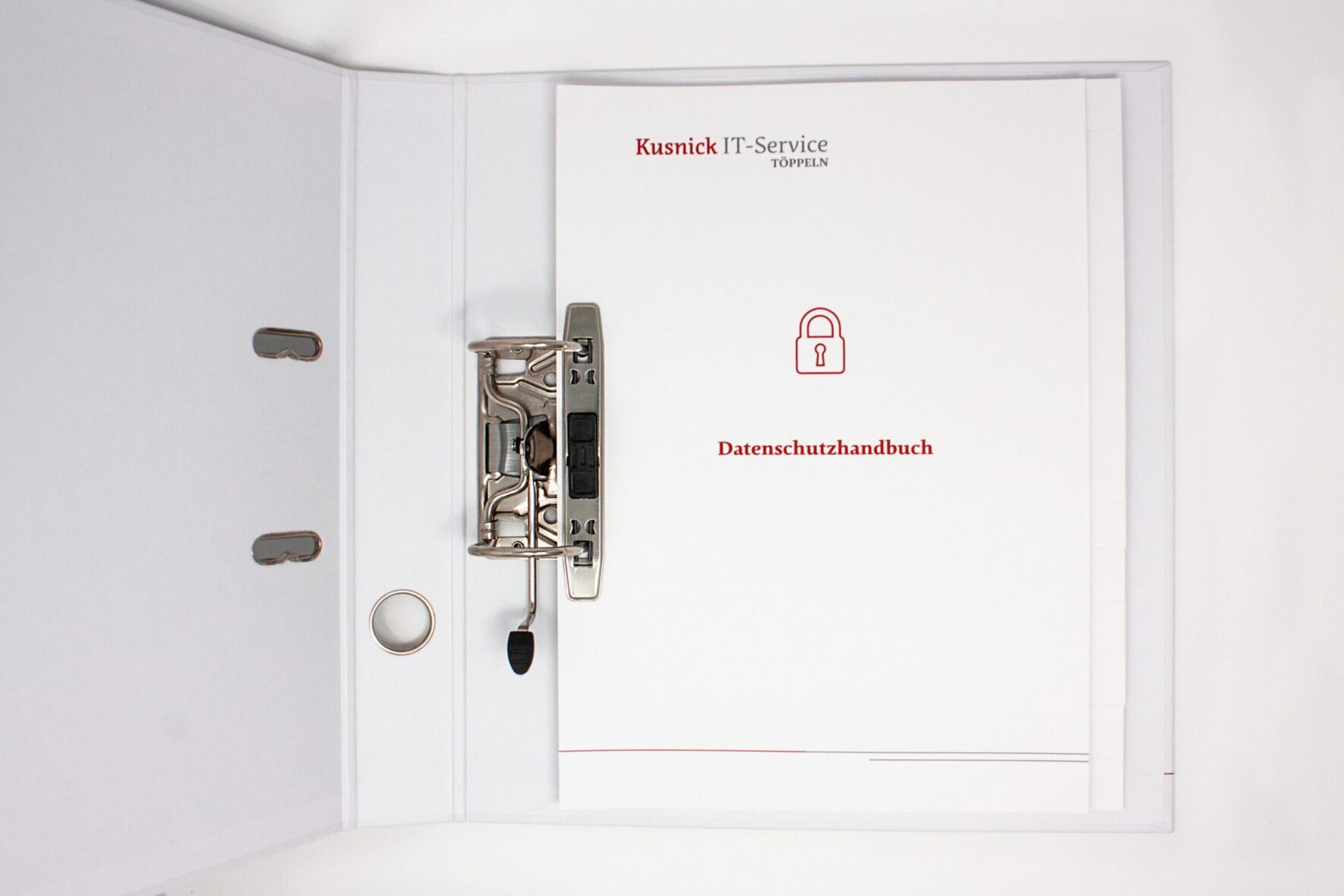 Kusnick-IT-Branding-Ordner-Register-Corporate-Design-FORMLOS-Berlin-Print-3