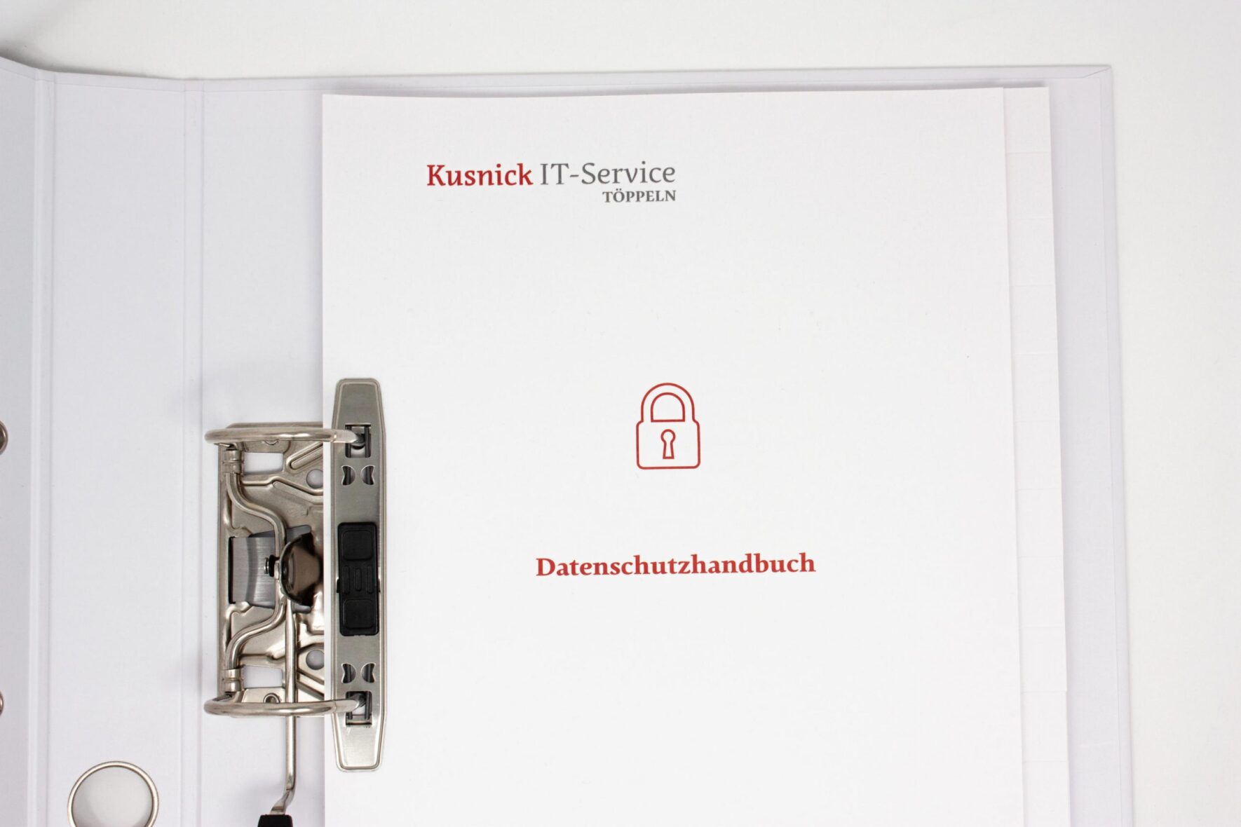 Kusnick-IT-Branding-Ordner-Register-Corporate-Design-FORMLOS-Berlin-Print-4