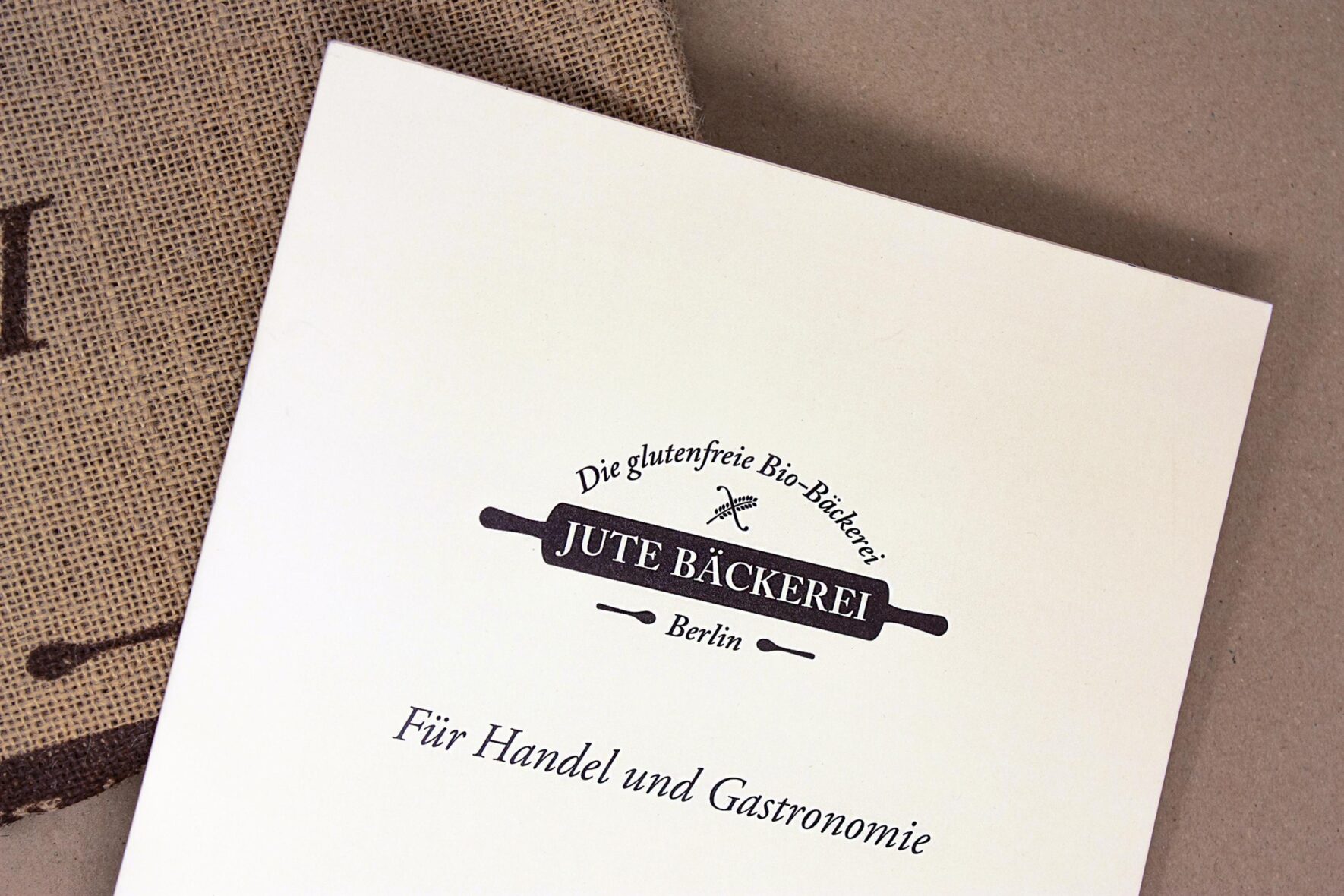 Print-broschuere-jute-baeckerei-formlos-corporate-design
