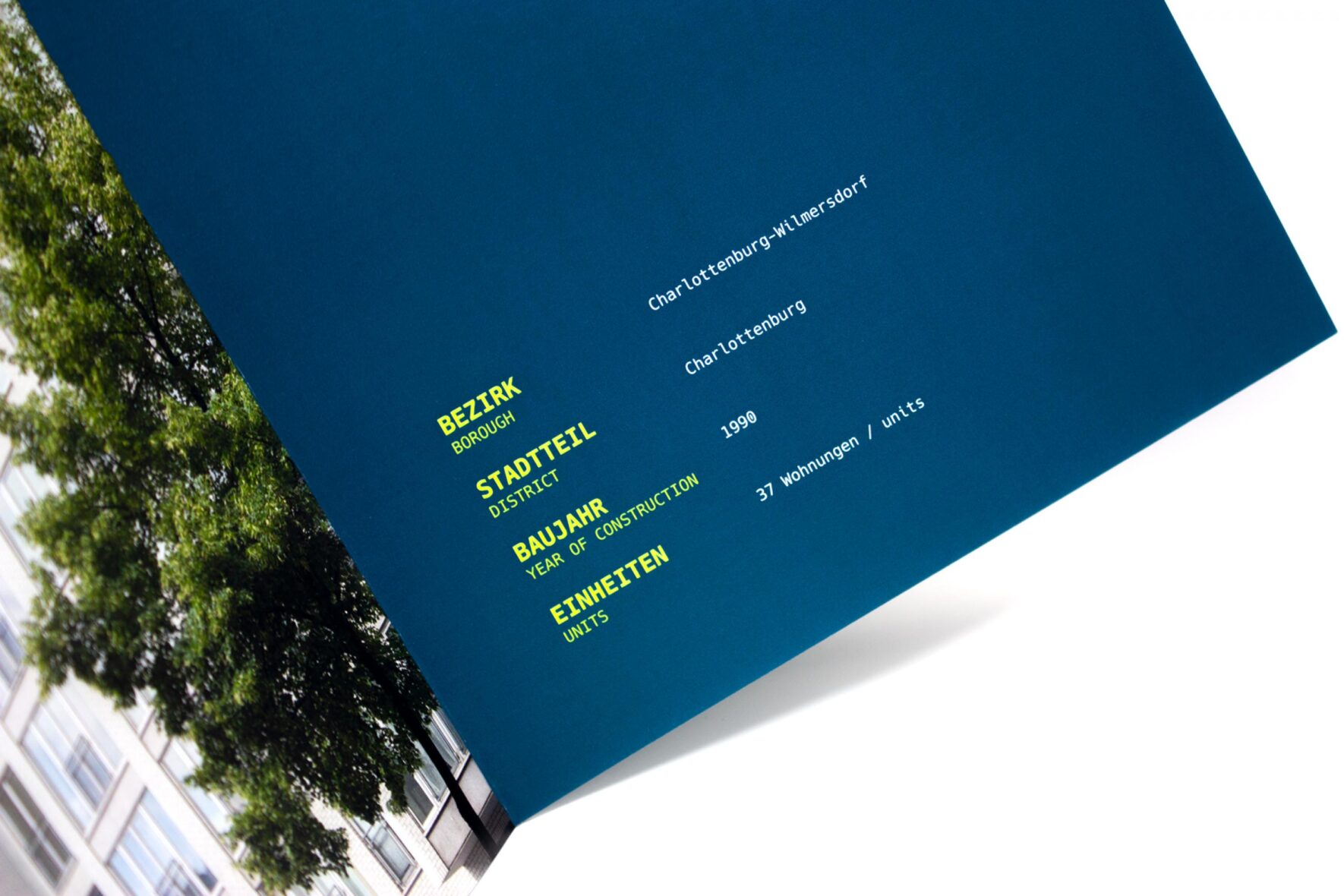 Broschuere-Leibniz-Immobilienbranding-Trendcity-FORMLOS-berlin-Print76