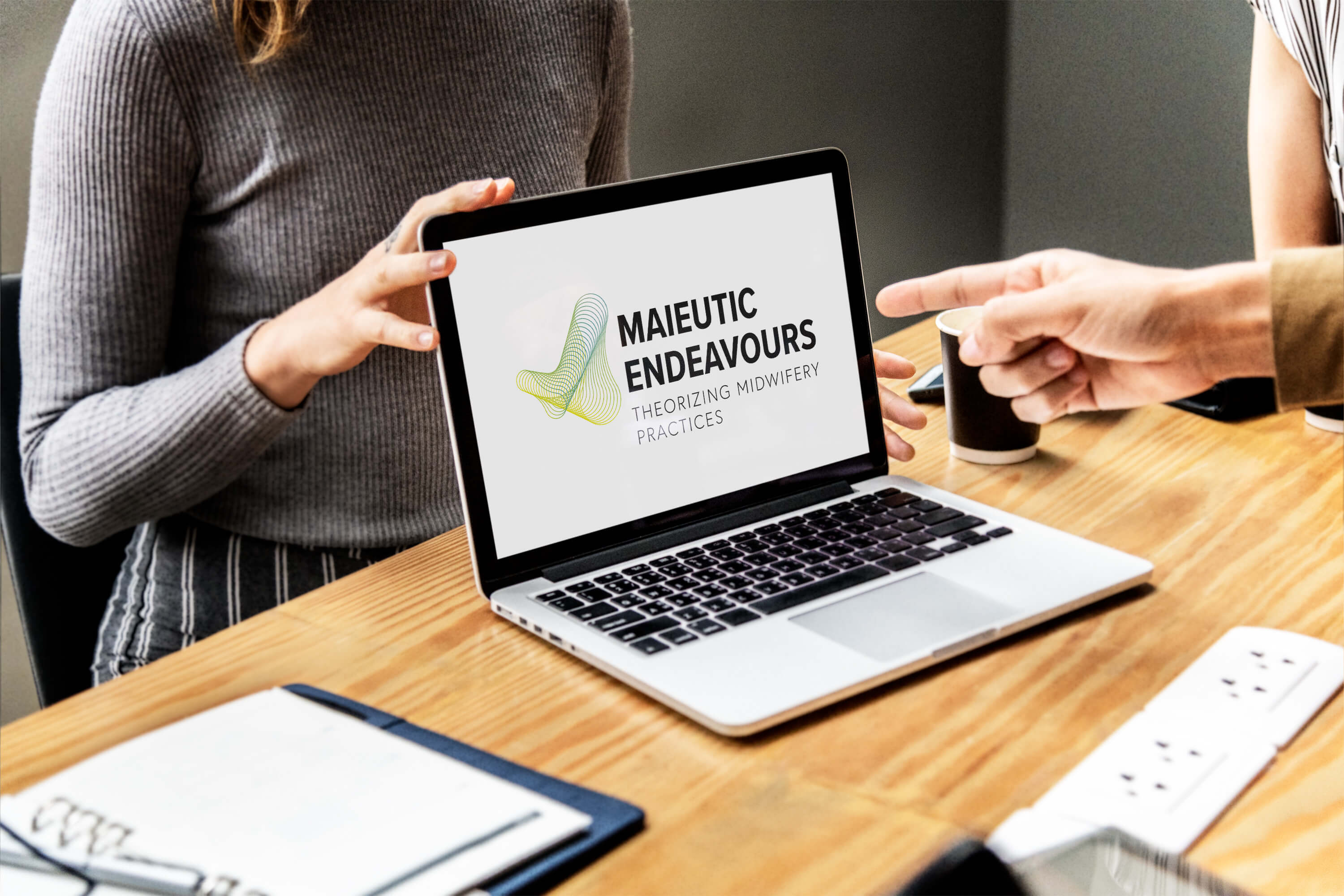 Mockup--Maieutic-Endeavours-FORMLOS-Berlin